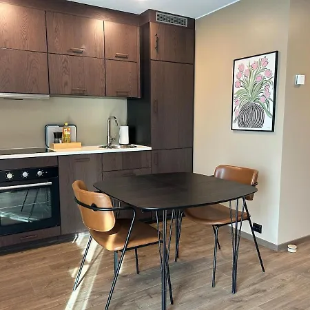 Small In The Center With Free Parking Apartament Alta